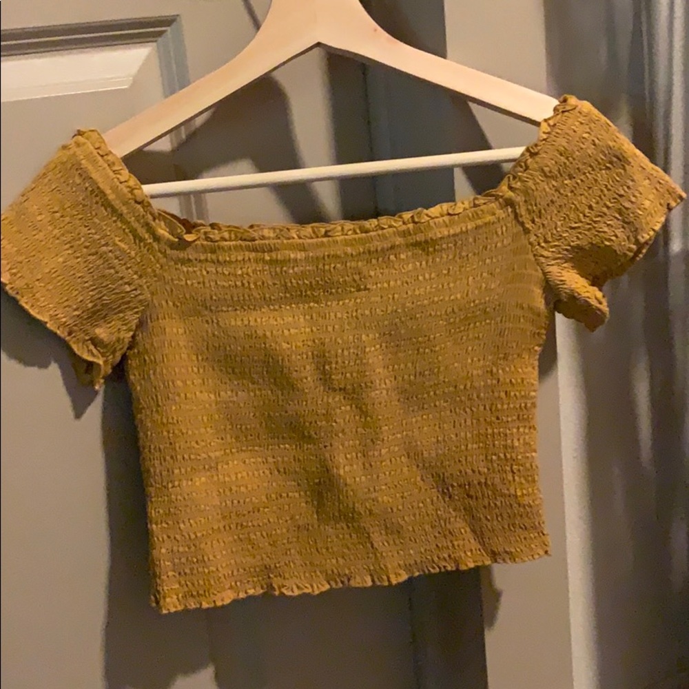 Off-the-shoulder Cinched Crop Top